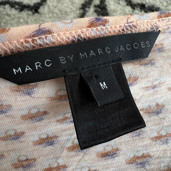 Marc Jacobs Women's Long Sleeve Graphic Novelty Print Henley T-Shirt Size Medium - Picture 7 of 12